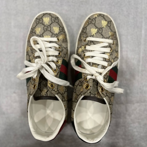 Gucci Shoes - [ITL35.5/US5.5]Gucci Beige Monogram Sneakers with Red Green Accents Authentic
